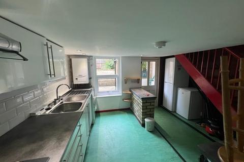 6 bedroom terraced house to rent, Western Road, Oxford