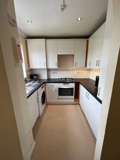 3 bedroom apartment to rent, Venneit Close, Oxford