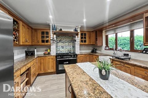 undefined, Cwrt Nant Llwynog, Treharris