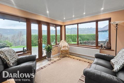 undefined, Cwrt Nant Llwynog, Treharris