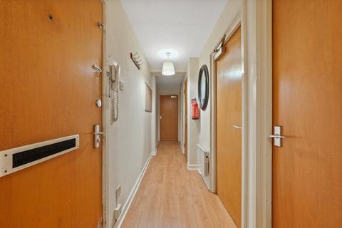 3 bedroom flat to rent, West Graham Street, Glasgow City, Glasgow, G4