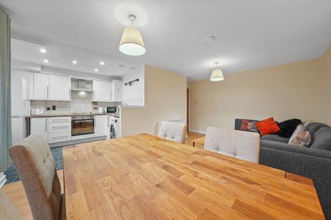 3 bedroom flat to rent, West Graham Street, Glasgow City, Glasgow, G4