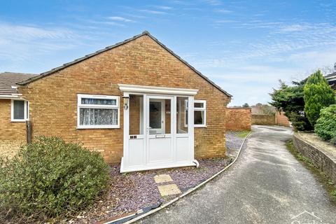 2 bedroom bungalow to rent, Broadmayne Road, Poole, BH12 4