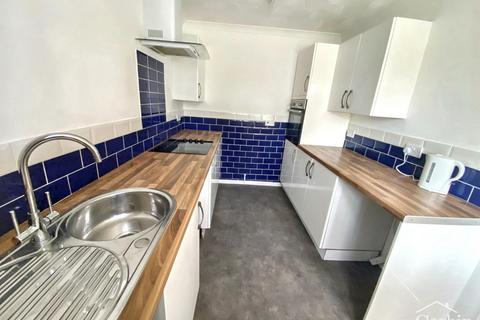 2 bedroom bungalow to rent, Broadmayne Road, Poole, BH12 4
