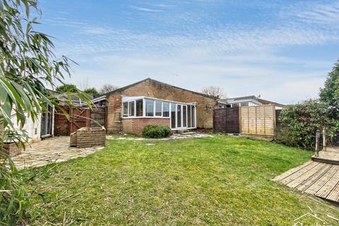 2 bedroom bungalow to rent, Broadmayne Road, Poole, BH12 4