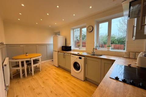 undefined, Bristol Road, Luton, LU3