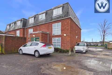 1 bedroom flat for sale, Botwell Common Road,Hayes,UB3 1JA