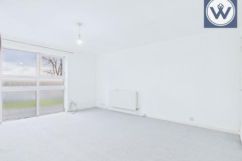 1 bedroom flat for sale, Botwell Common Road,Hayes,UB3 1JA