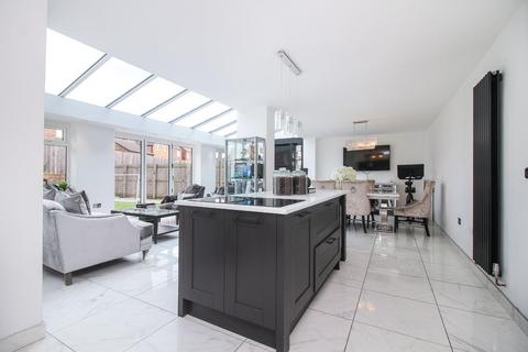 4 bedroom detached house for sale, Highfield Place, Newcastle Upon Tyne