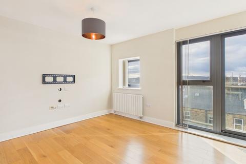 2 bedroom flat for sale, Well Lane, Low Fell, Gateshead, NE9