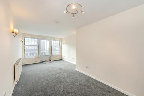 2 bedroom apartment to rent, Rowland Place, Northwood HA6