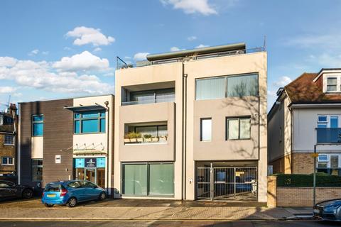 undefined, Athenaeum Road London N20