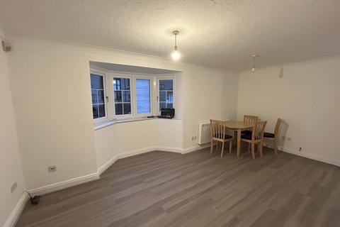 1 bedroom apartment to rent, Waterside Gardens,  Reading,  RG1