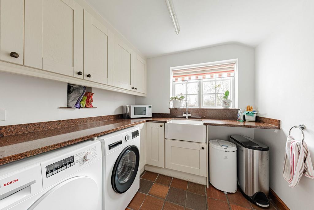 Utility Room (1)