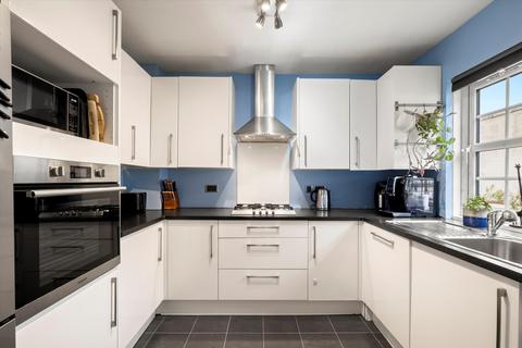 2 bedroom terraced house for sale, Copenhagen Gardens, Chiswick, London W4