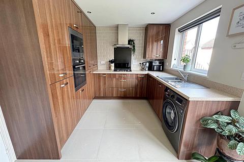 undefined, Sheldon Road, Scartho Top, Grimsby, M.E. Lincs, DN33 3GA