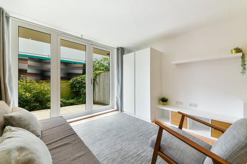 Studio for sale, Axis Court, 2 East Lane, Bermondsey, London, SE16