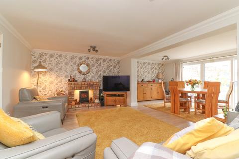 3 bedroom semi-detached house for sale, Briary Close, Margate, Kent, CT9