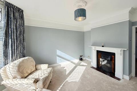 3 bedroom semi-detached house to rent, Herschell Road West, Deal CT14