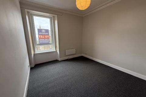 2 bedroom flat to rent, Dundee, DD2