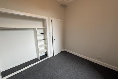 2 bedroom flat to rent, Dundee, DD2