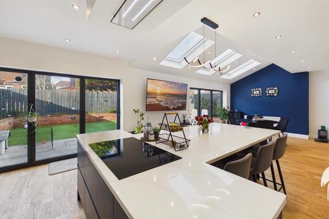 5 bedroom semi-detached house for sale, Princes Avenue, Seaburn, Sunderland