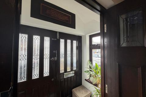 4 bedroom house for sale, Sandhurst Drive, Ilford IG3