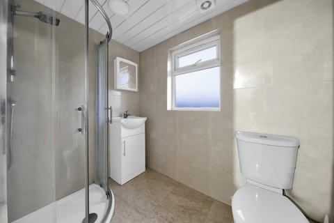 1 bedroom flat to rent, Tanners Lane, Ilford IG6