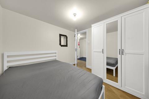 undefined, Tanners Lane, Ilford IG6