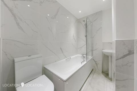 1 bedroom flat for sale, Albion Parade, London, N16