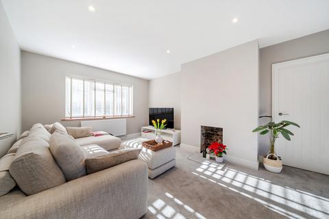 4 bedroom detached house for sale, Old Woking Road, West Byfleet, KT14