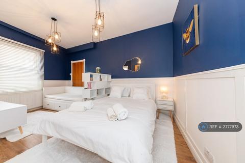 undefined, Goosbrok Road, Reading, RG4