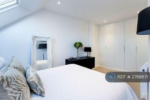 2 bedroom flat to rent, Garratt Terrace, London, SW17