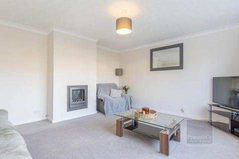 3 bedroom semi-detached house for sale, Warren Close, Norwich NR6