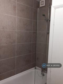 2 bedroom flat to rent, Albert Road, London, N22