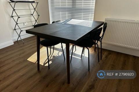 undefined, High St, Brentwood, CM14
