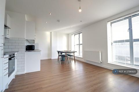 1 bedroom flat to rent, High St, Brentwood, CM14