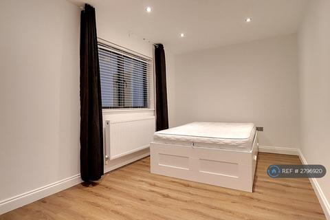 undefined, High St, Brentwood, CM14