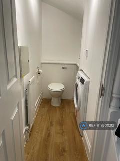 undefined, Woodside Green, London, SE25