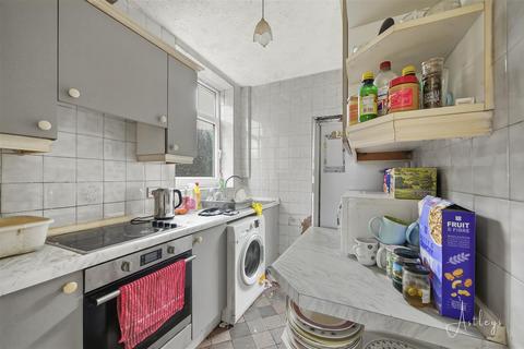 3 bedroom semi-detached house for sale, Gwynedd Avenue, Cockett, Swansea