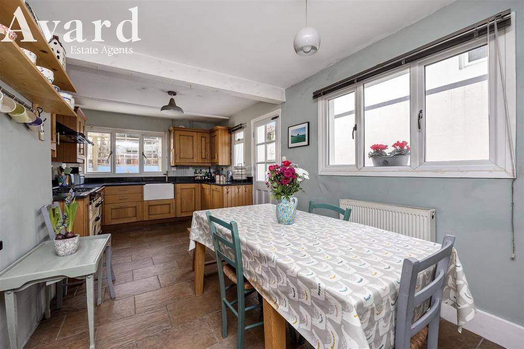 Southdown Avenue 64-018.jpg