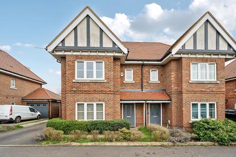 Akeman Road, Weston Turville, HP22