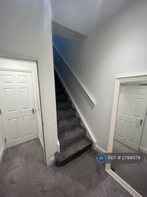 Apartment 1st Floor Entrance Hallway