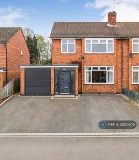 3 bedroom semi-detached house to rent, Dillotford Avenue, Coventry, CV3