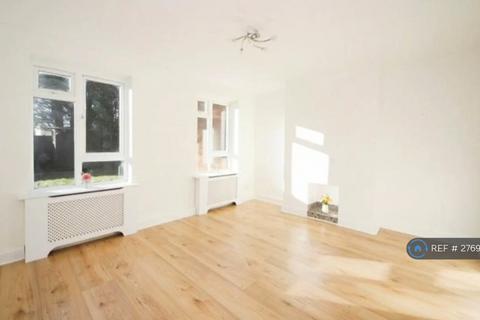 undefined, Northfields, Dunstable, LU5
