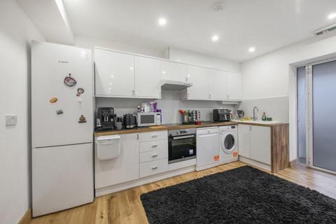 2 bedroom flat to rent, Abercorn Place, London, NW8