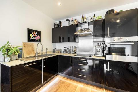 1 bedroom flat to rent, Telcon Way, London SE10