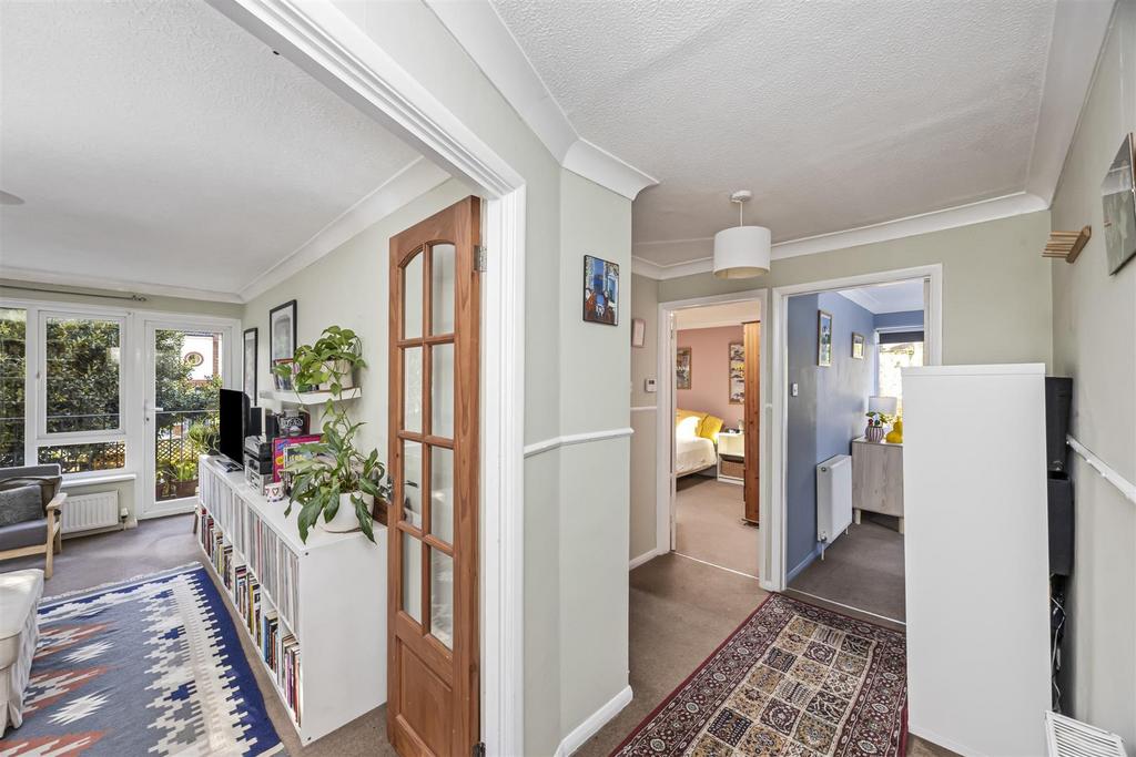 Apartment in Brighton - View 4