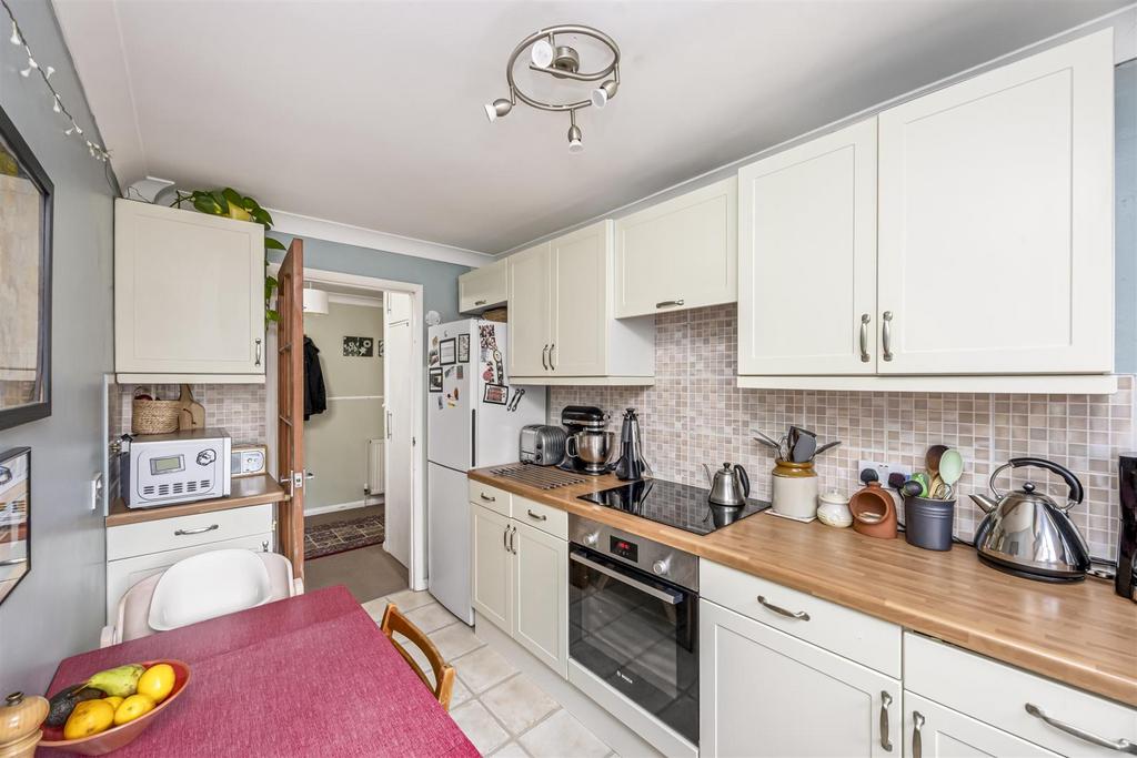 Apartment in Brighton - More