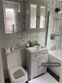 3 bedroom semi-detached house to rent, Foresters Crescent, Bexleyheath, DA7